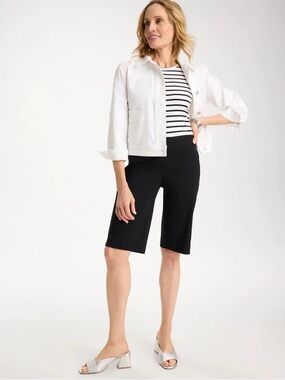 NWT Chicos Size 2 Black Bermuda shorts